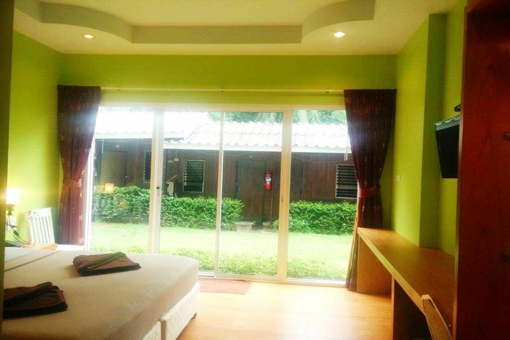 Arunee Resort Koh Chang Exterior photo